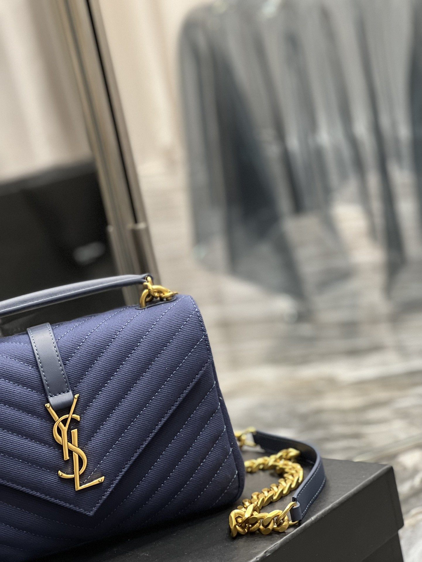 GLAMI Envelope MeGLAMIum Bag Marine In Mix MatelassÃƒÂ© Grain De Poudre Embossed Material For Women 9.4in/24cm YSL 600185BOW914147