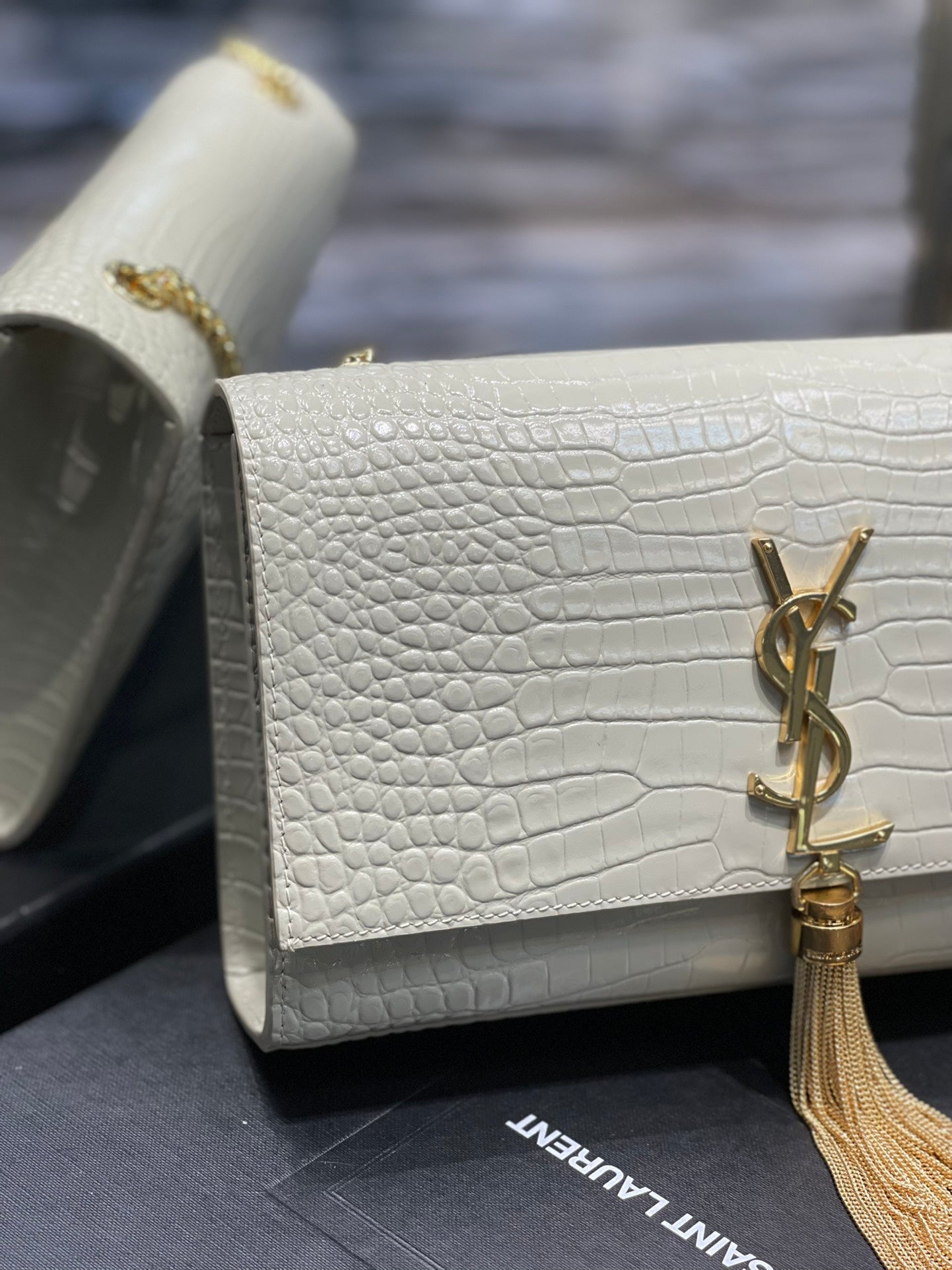 GLAMI Kata MeGLAMIum Chain Bag White Vintage With Tassel For Women 9.4in/24cm YSL 354119DND0J9207