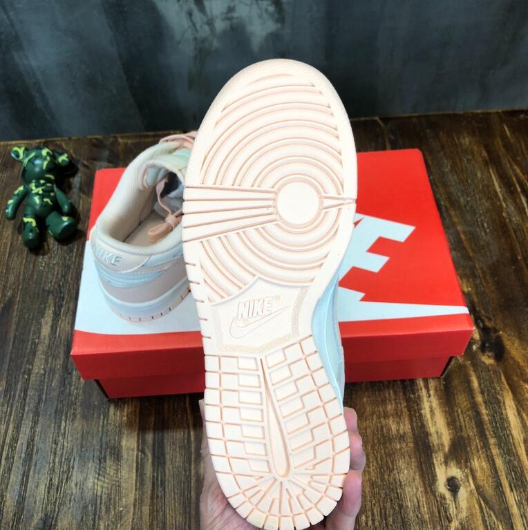 SAMC - NKE Shoes - 1651