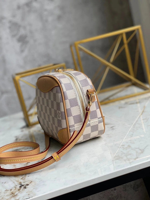 LOV2 Bags - Luxurious Bags  1406