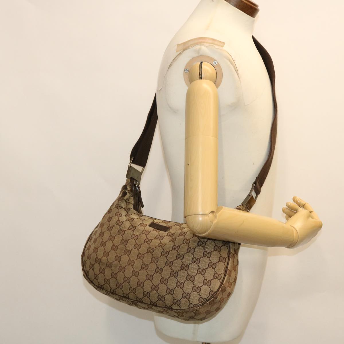 GUCCI GG Canvas Shoulder Bag Beige 122790 50738