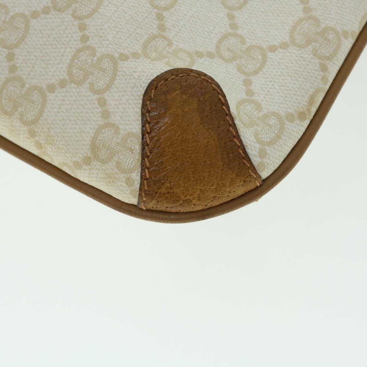 GUCCI GG Canvas Clutch Bag PVC Leather White 156.02.075 50774