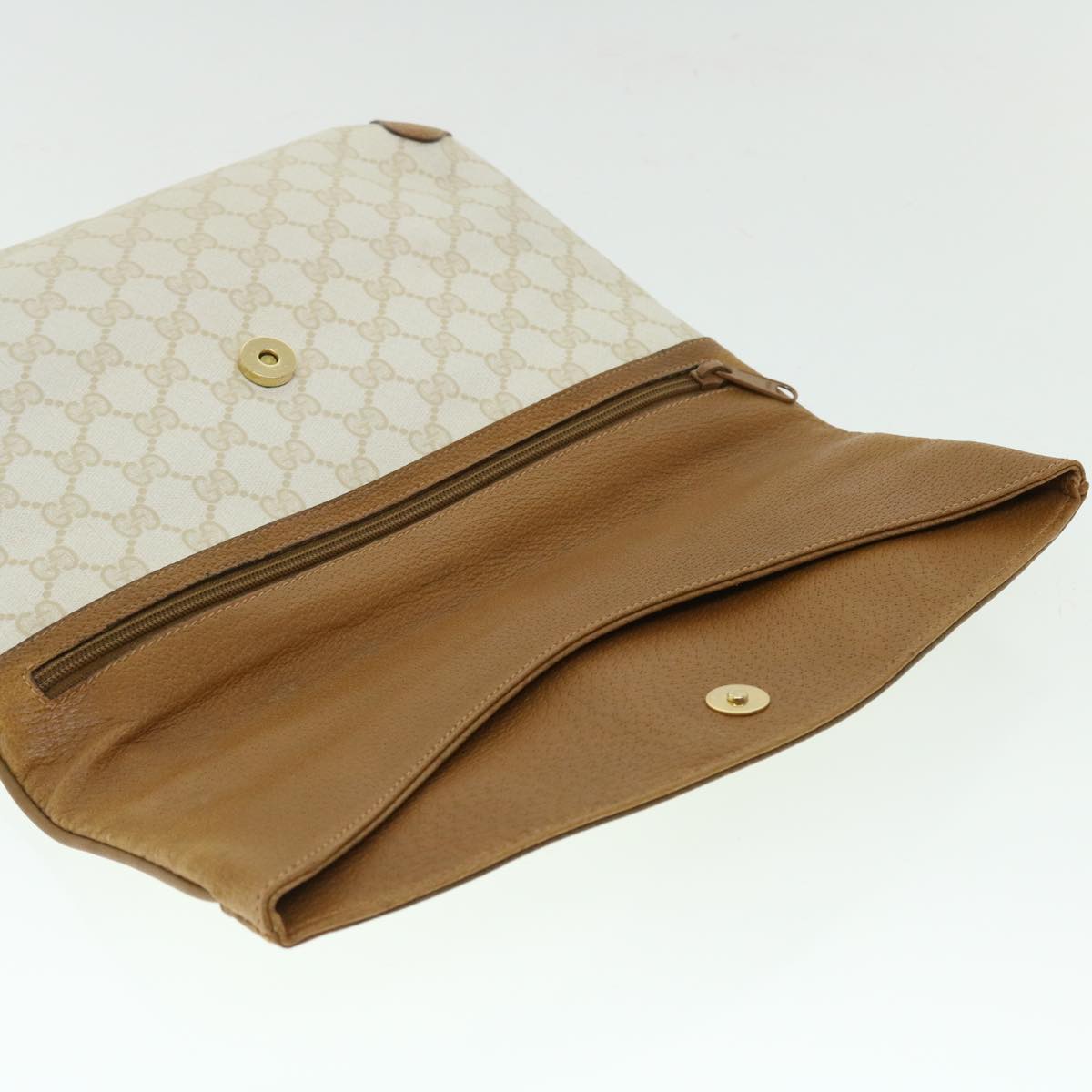 GUCCI GG Canvas Clutch Bag PVC Leather White 156.02.075 50774