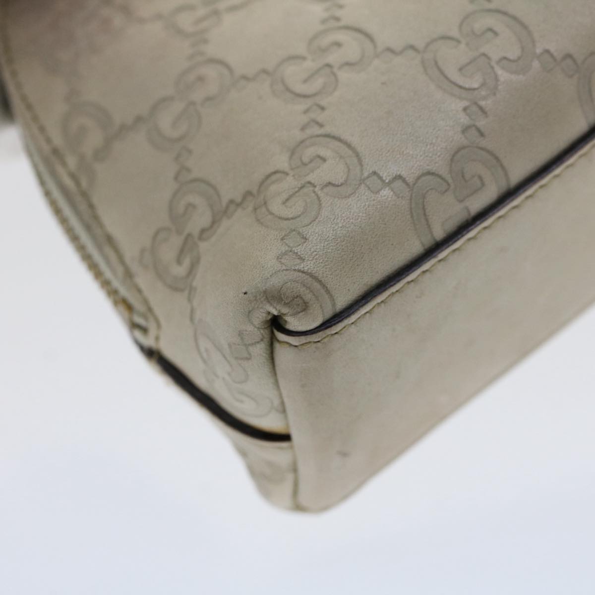 GUCCI GG Canvas Guccissima Pouch White 50993