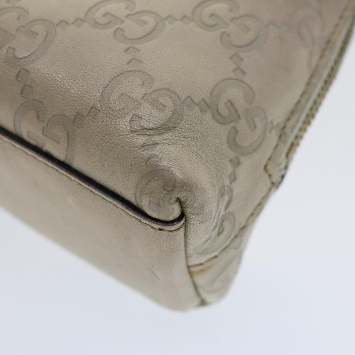 GUCCI GG Canvas Guccissima Pouch White 50993