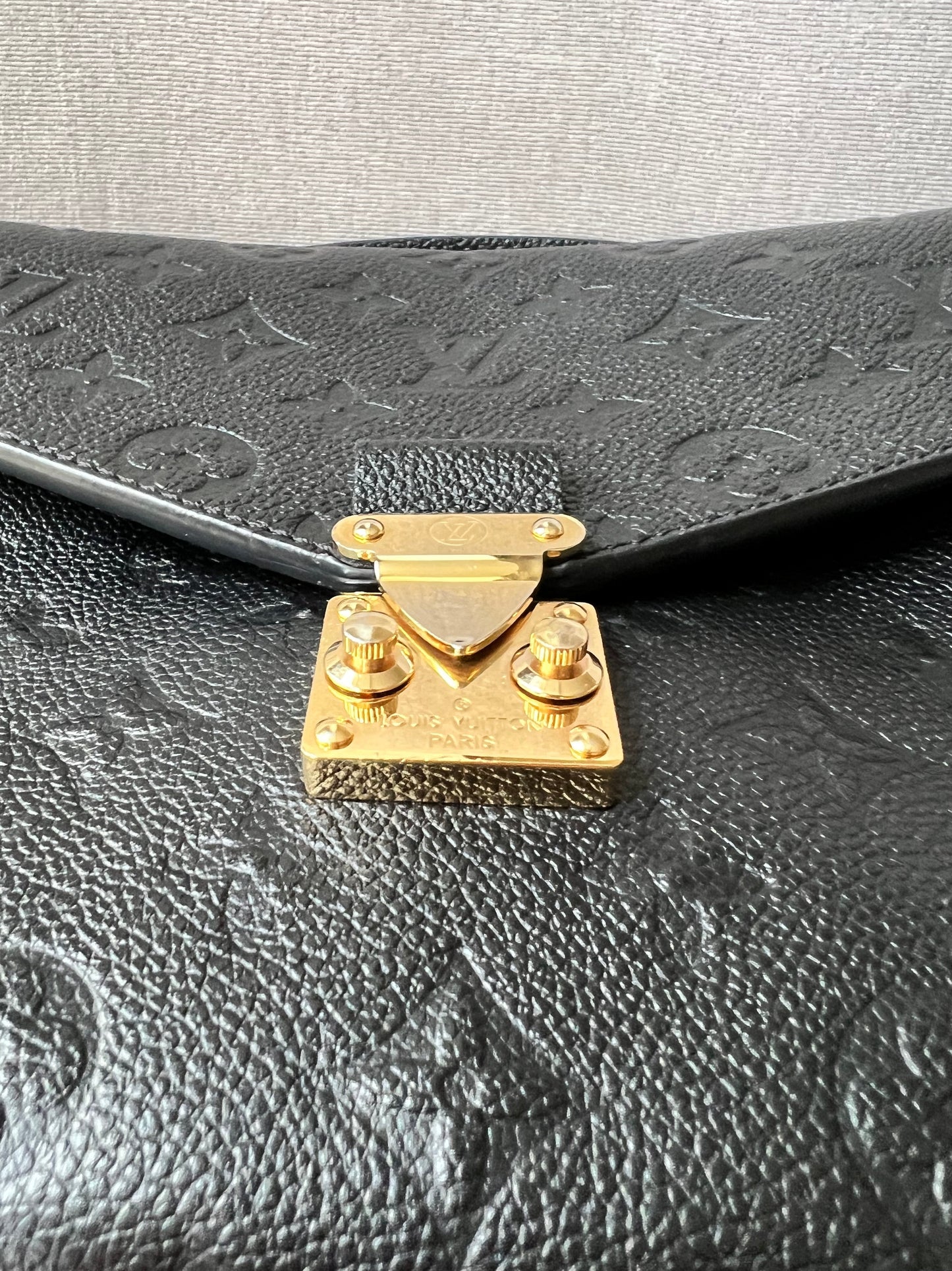 Louis Vuitton Pochette Metis Black Empreinte (RRP £2,110)