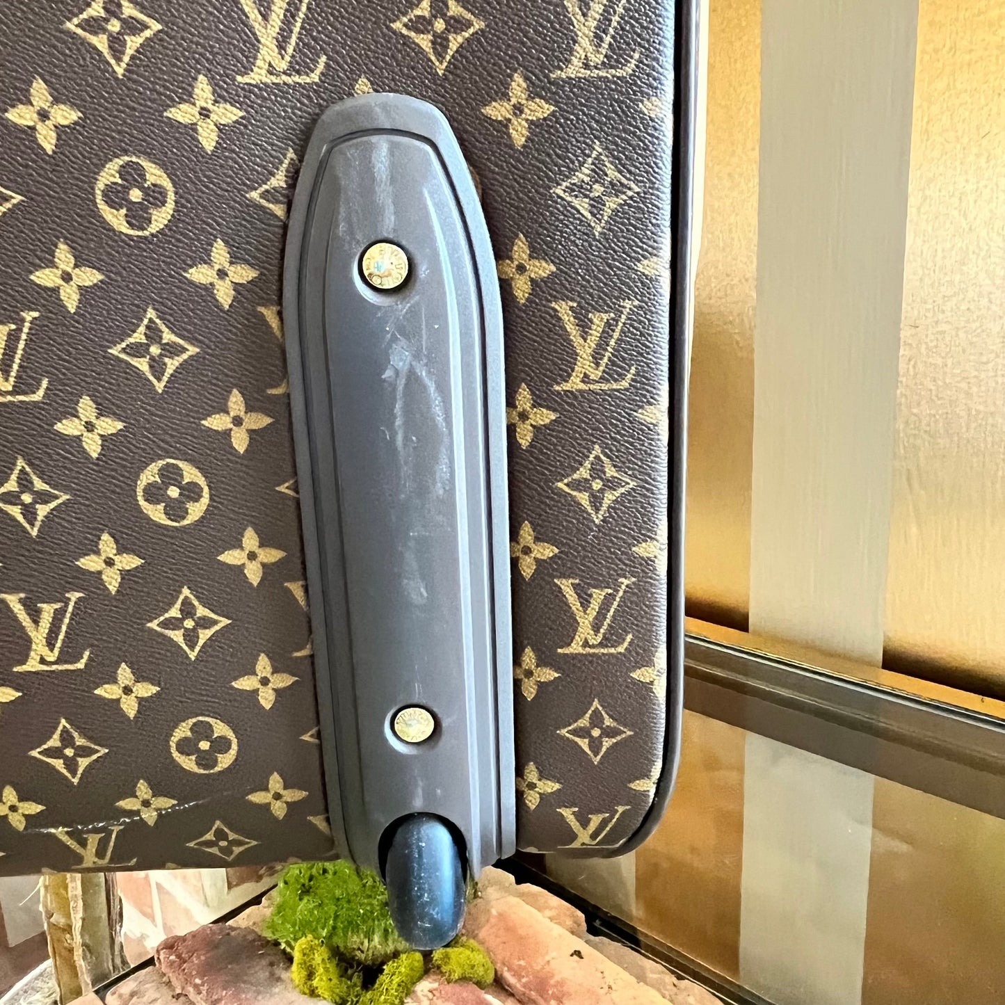 LOUIS VUITTON Pegase 60 Monogram Canvas Rolling Luggage