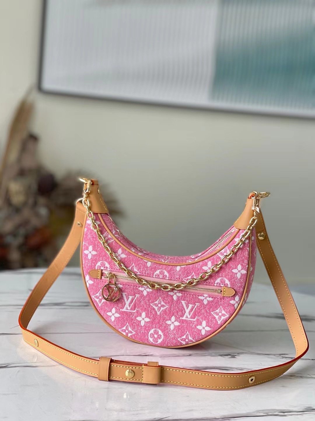 LV Loop SinGLAMI 1854 Jacquard Pink By Nicolas GhesquiÃƒÂ¨re For Cruise Show, WoHandbags 9.1in/23cm LV M81166