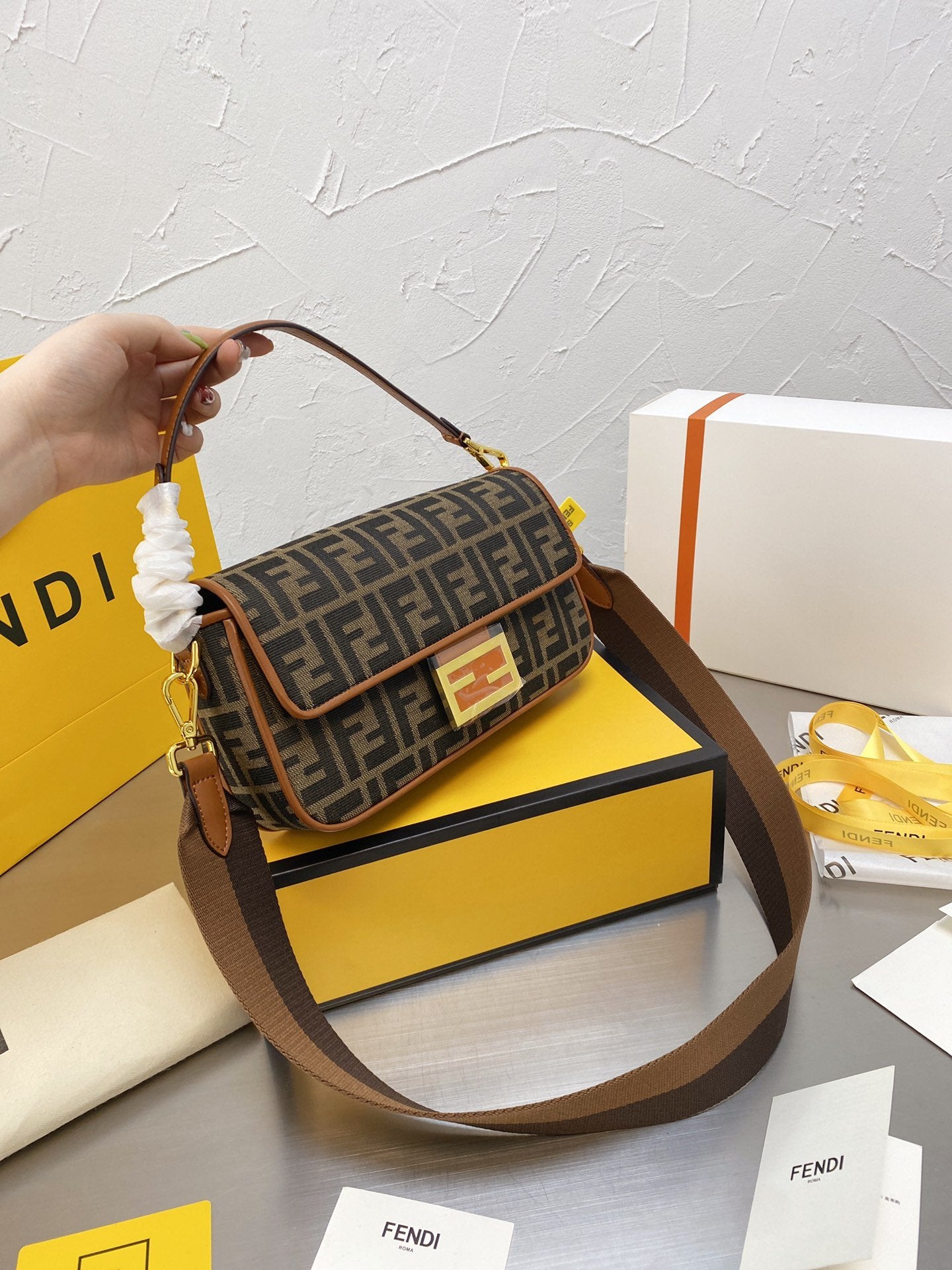 EN - NEW Arrival Bags FEI 136