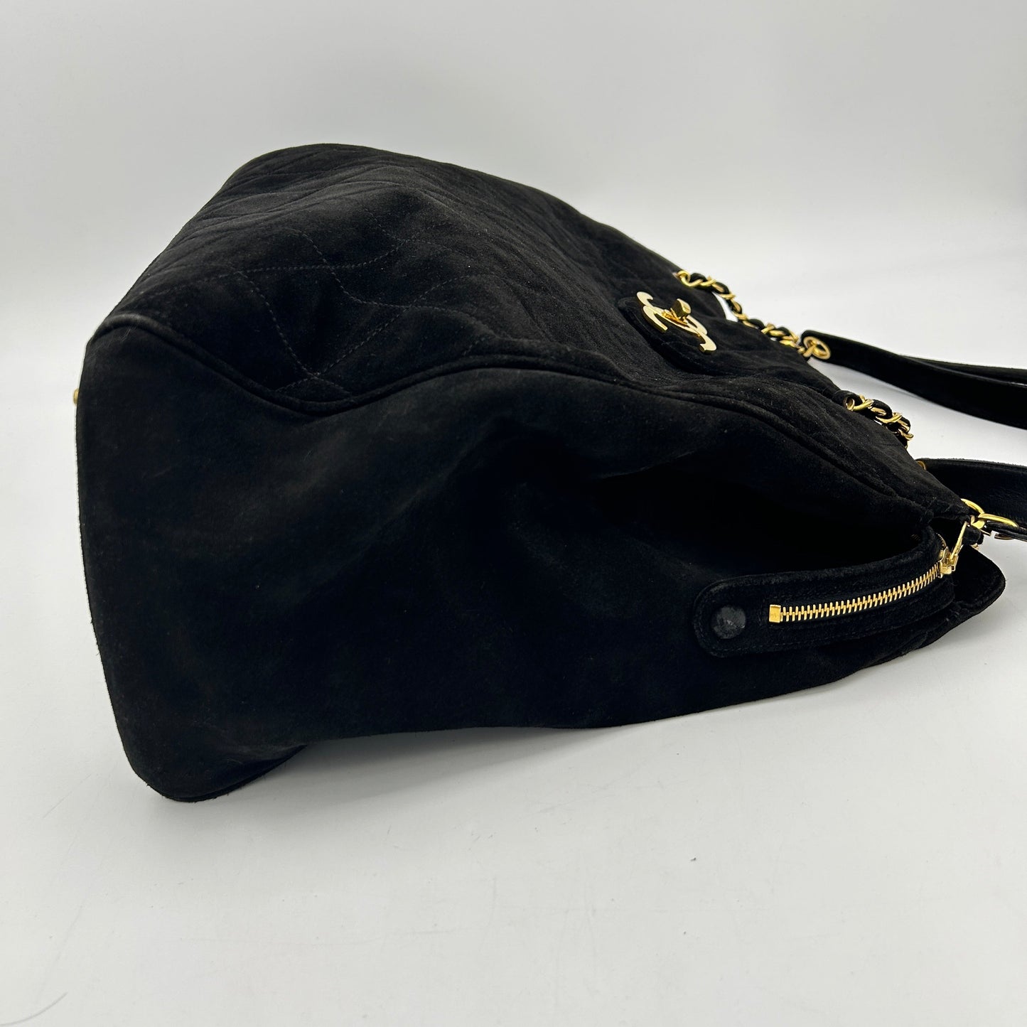 Chanel Supermodel XL Suede YVEAE424