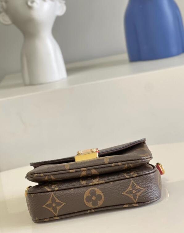 SAMC - LOV Bags - 1836