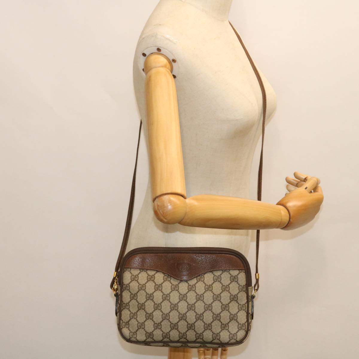 GUCCI GG Canvas Shoulder Bag PVC Leather Beige 007 115 6428 4023 51433