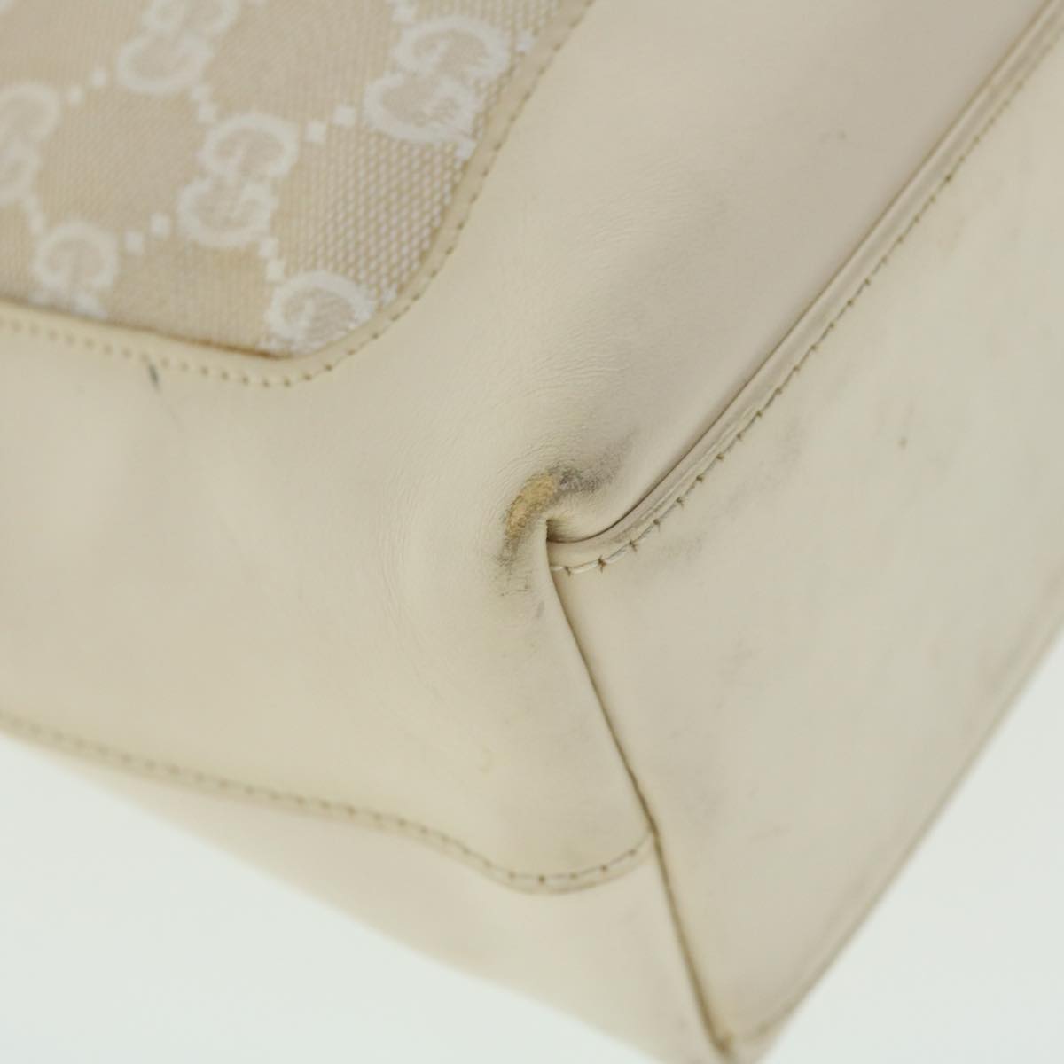 GUCCI GG Canvas Jackie Shoulder Bag White 001 3876 002122 51646