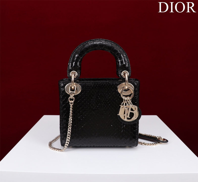 ELE - Dir Bags - 102
