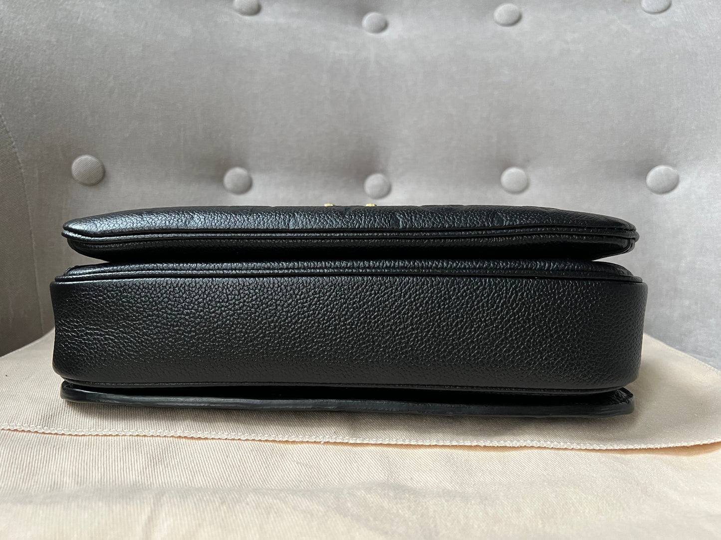 Louis Vuitton Pochette Metis Black Empreinte (RRP £2,110)