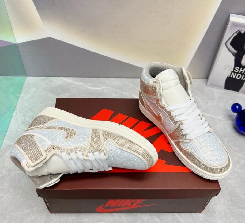 SAMC - NKE Shoes - 206