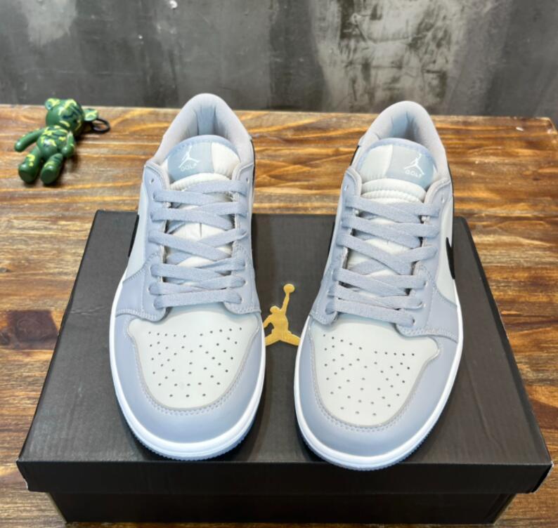 SAMC - NKE Shoes - 898
