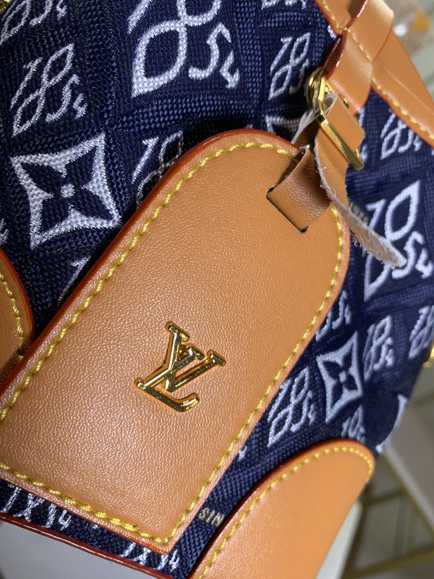 EN - New Arrival Bags LUV 099