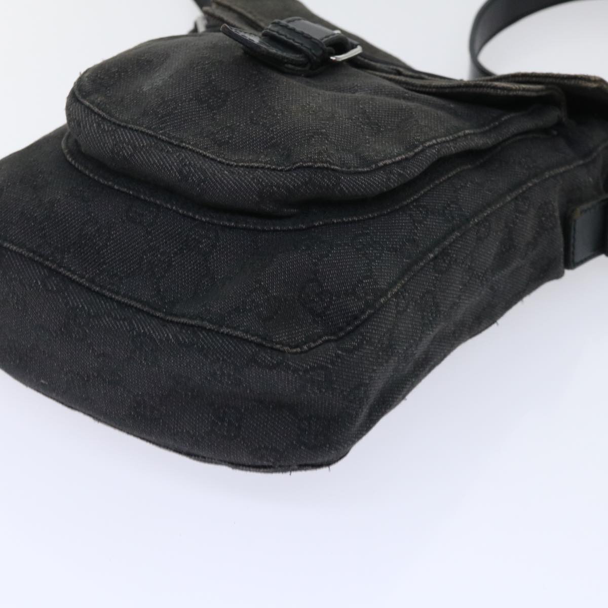 GUCCI GG Canvas Shoulder Bag Black 101654 52265