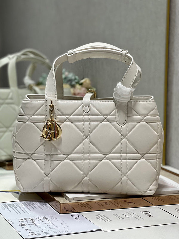 ELE - Dir Bags - 1589