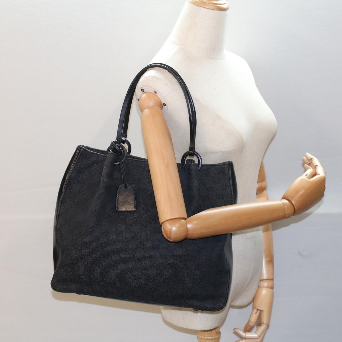 GUCCI GG Canvas Tote Bag Black 52748