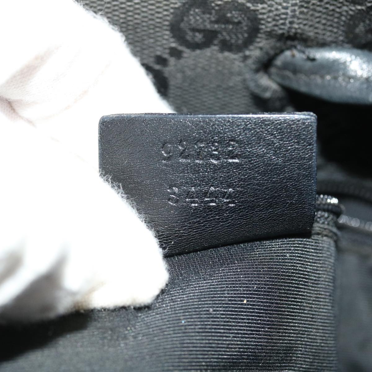 GUCCI GG Canvas Shoulder Bag Black 52759