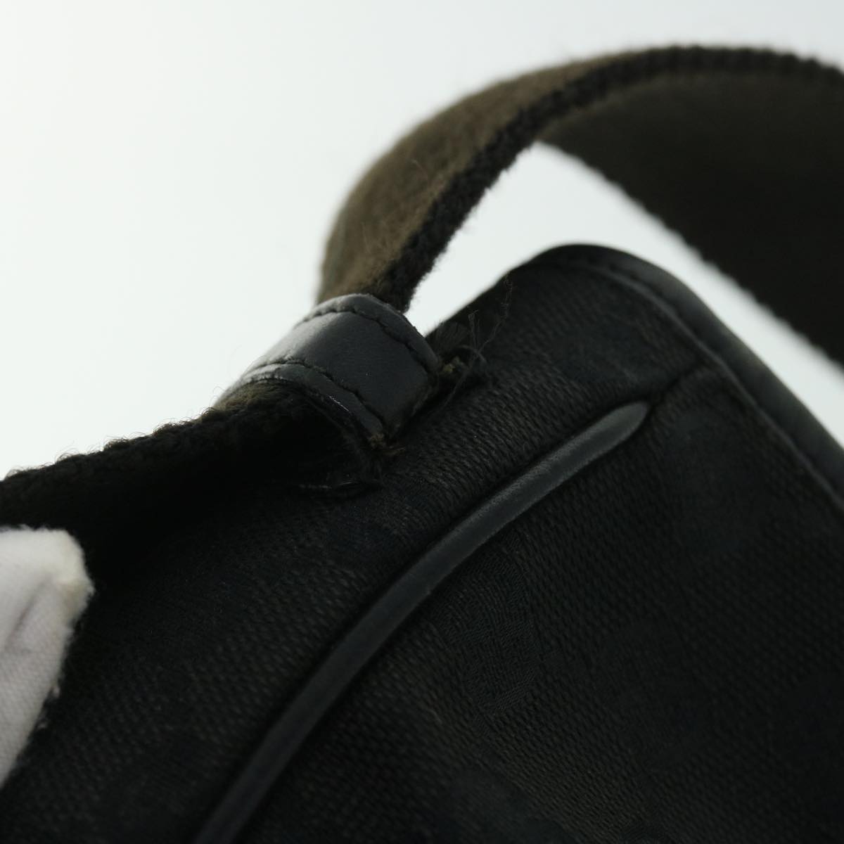 GUCCI GG Canvas Shoulder Bag Black 52759