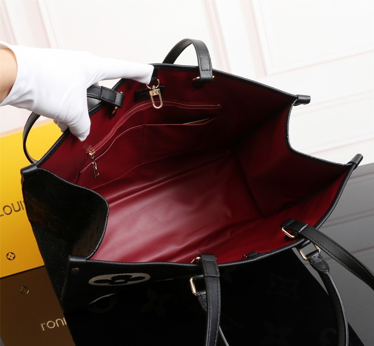 EN - New Arrival Bags LUV 034