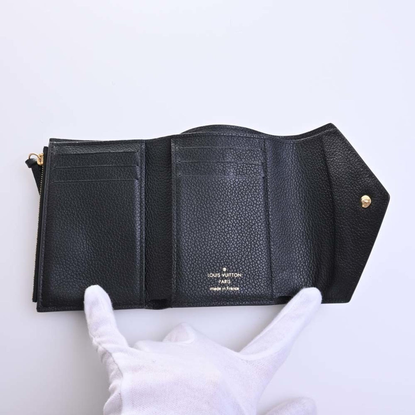 Louis Vuitton Portefeuille Victorine  Leather Wallet  ()