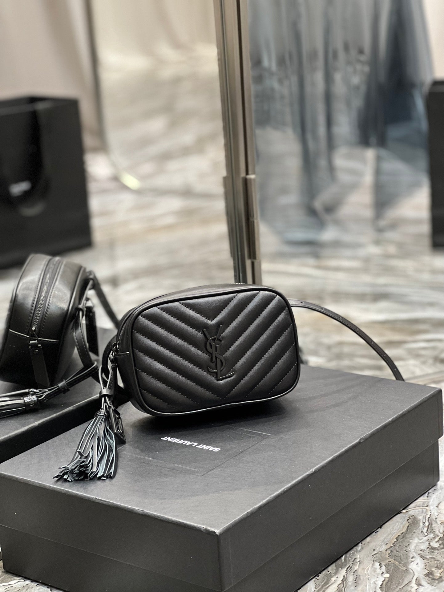 GLAMI Lou Belt Bag Black In MatelassÃƒÂ© Black Metal Hardware For Women 6.1in/15cm YSL 534817DV7081000