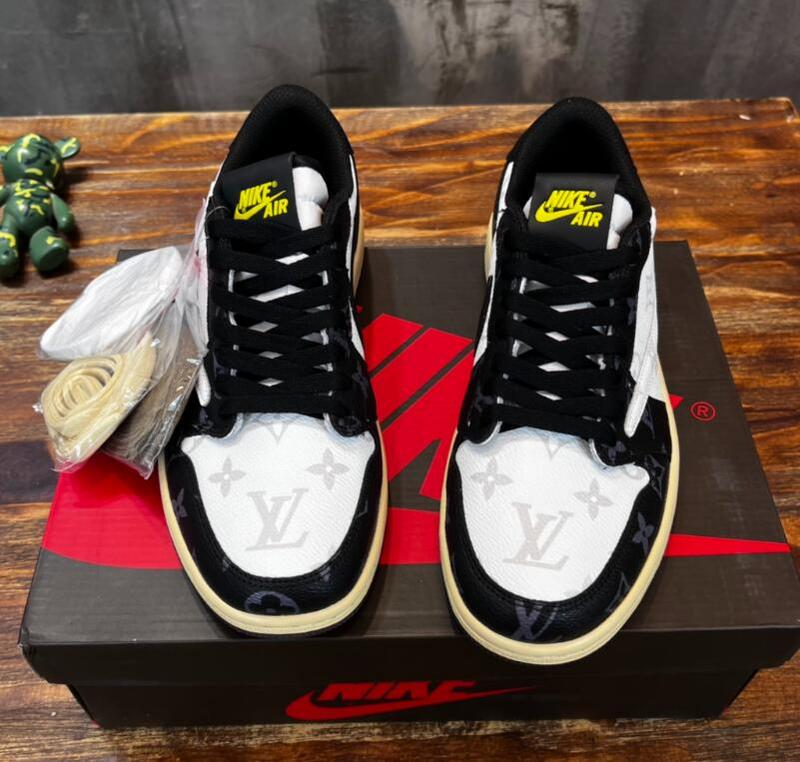 SAMC - NKE Shoes - 878