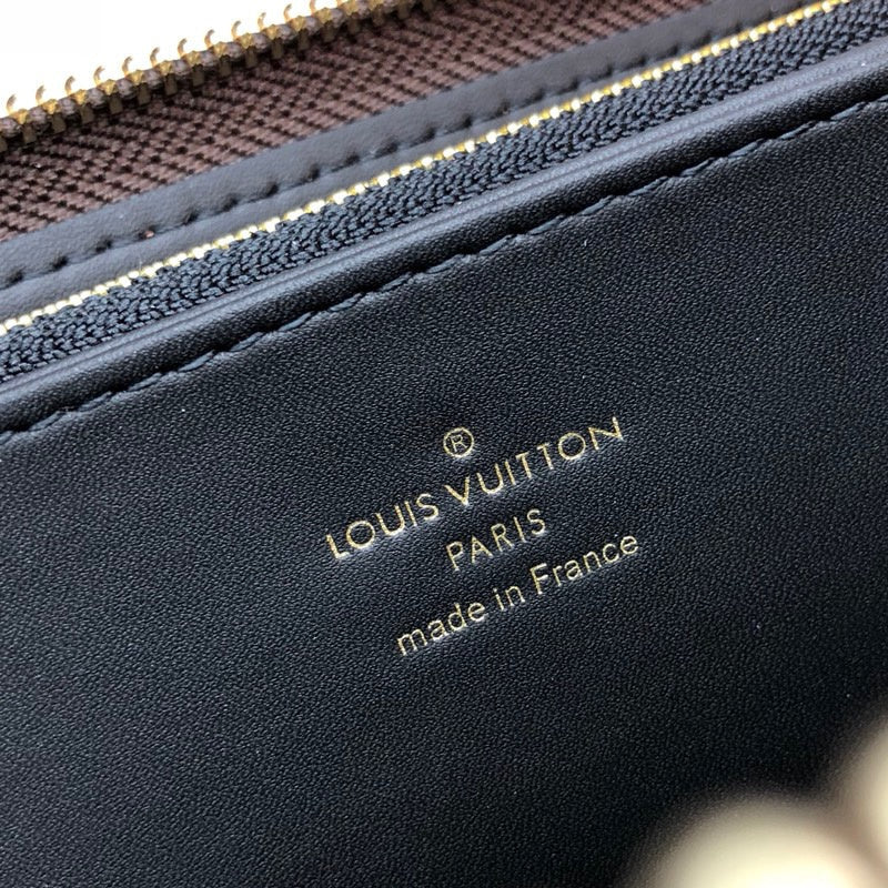 LOV2 Bags - Luxurious Bags  2396