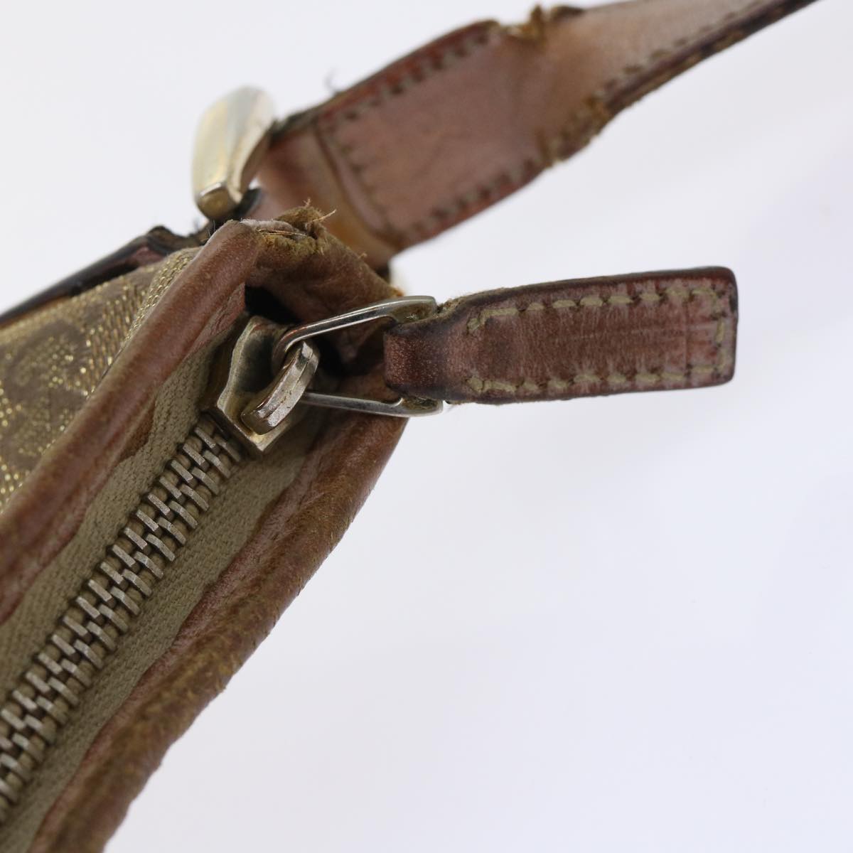GUCCI GG Canvas Shoulder Bag Gold 53664