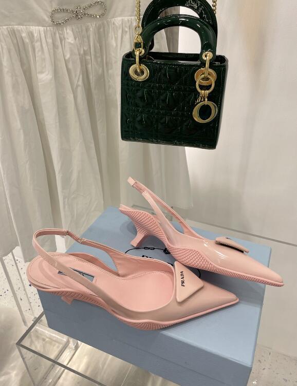 GlamyWomen Shoes - 679