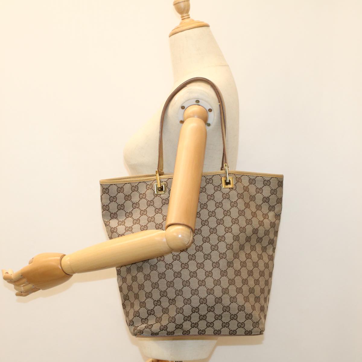 GUCCI GG Canvas Tote Bag Beige 002 1098 2404 54326