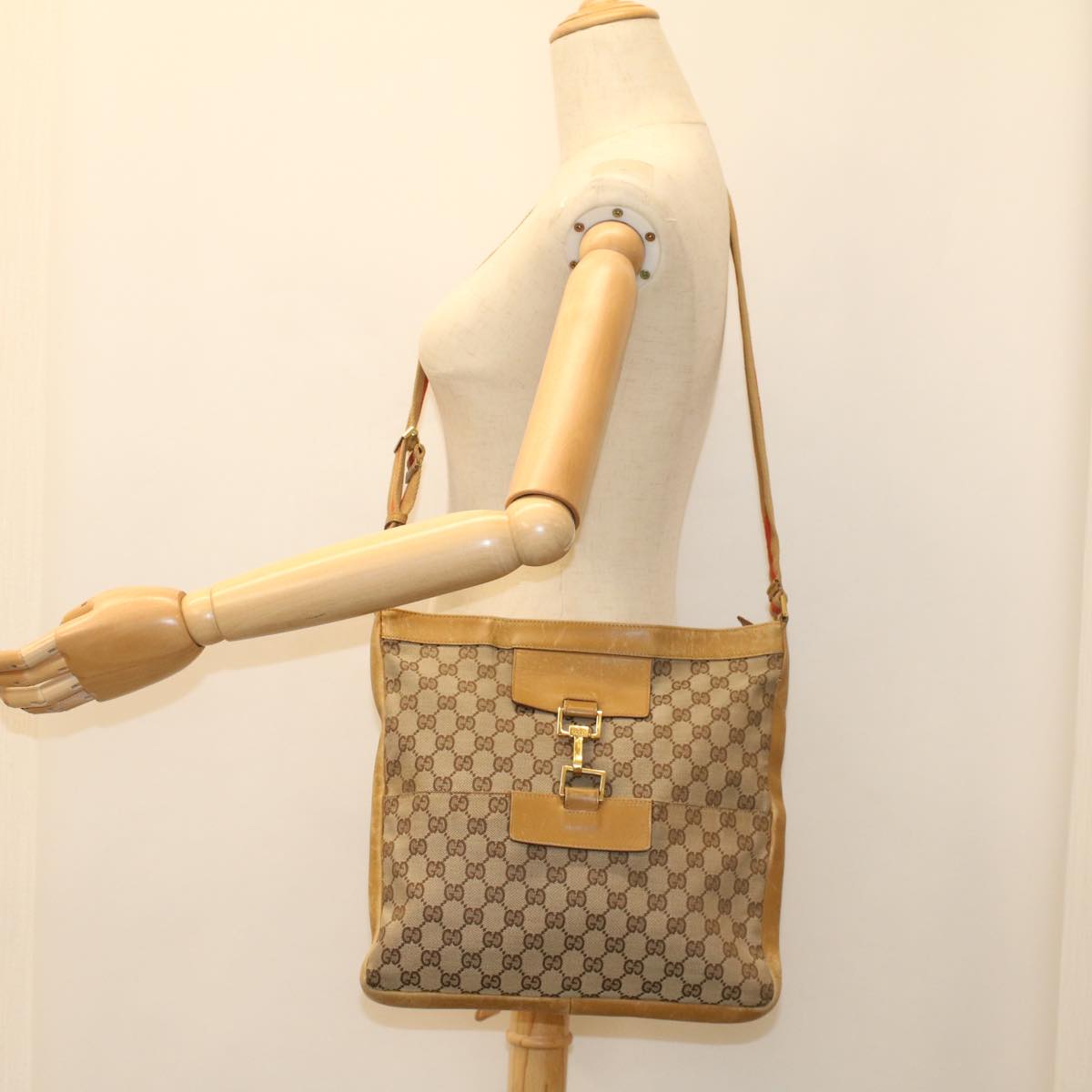 GUCCI GG Canvas Sherry Line Shoulder Bag Beige Red 001 4094 002113 54327