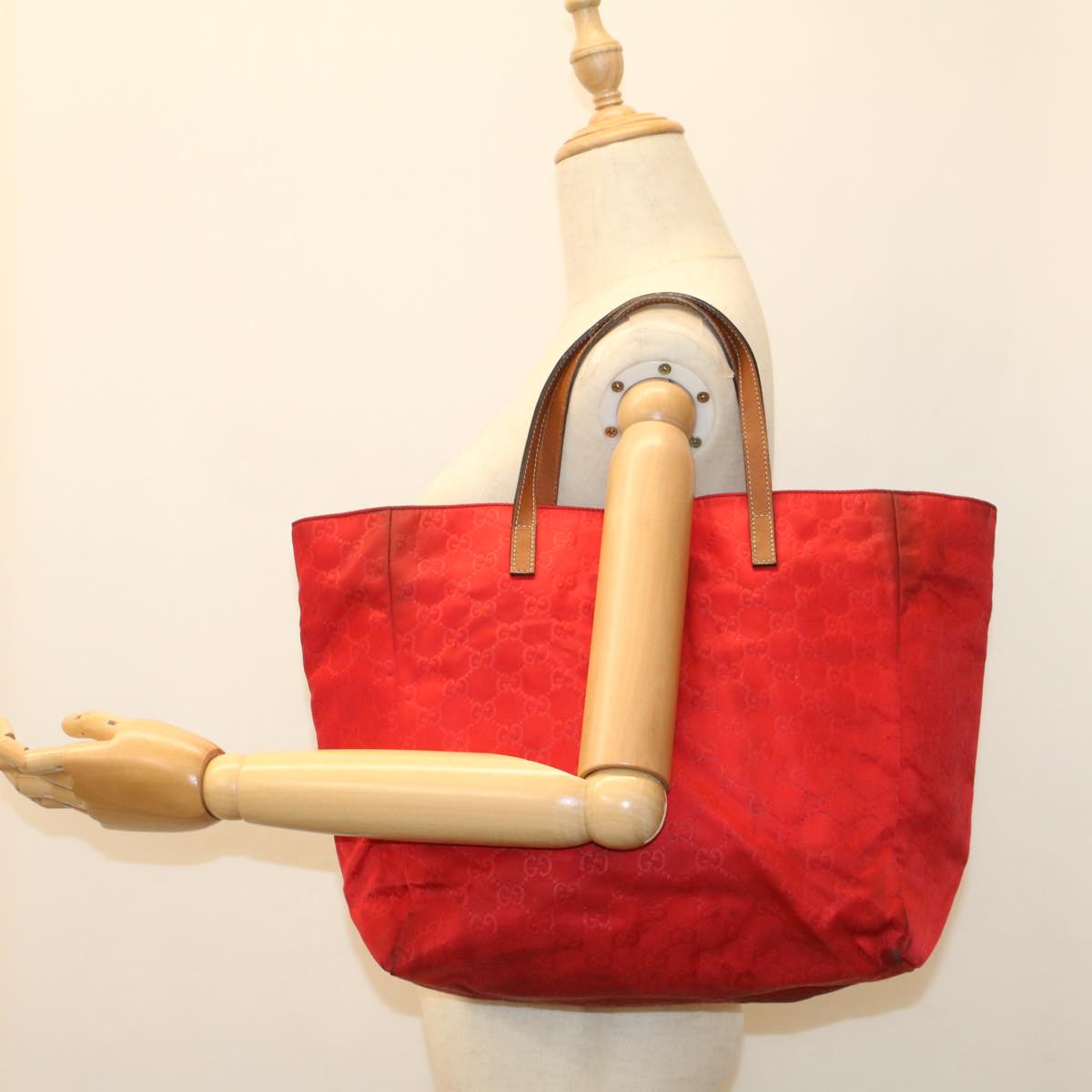 GUCCI GG Canvas Tote Bag Red 282439 54331