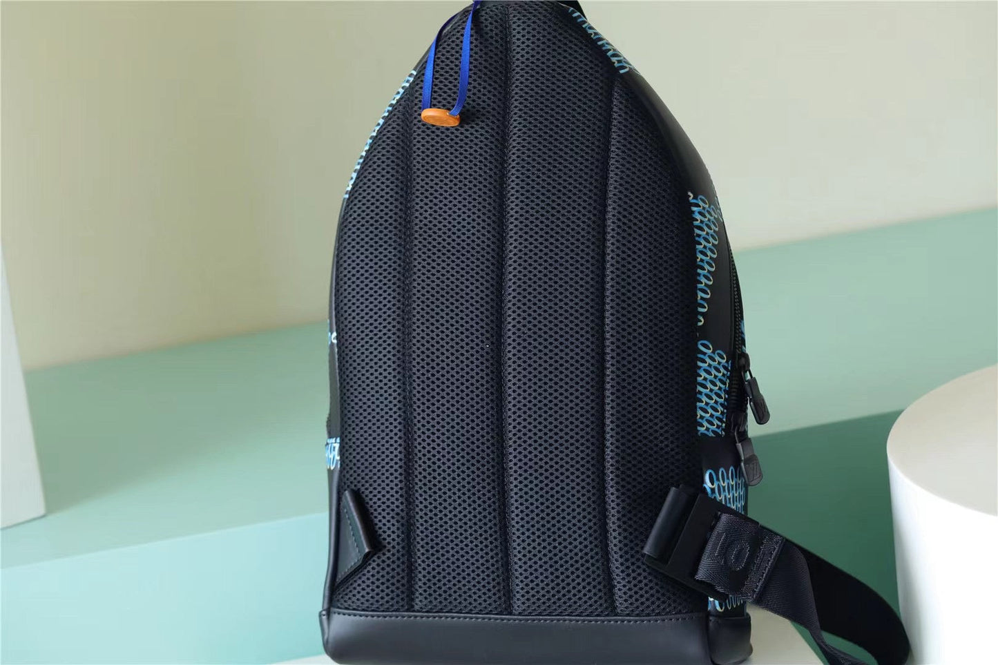 LV RaGLAMIr Damier Spray Blue For Men, Backpacks 16in/41cm LVÃ‚Â 