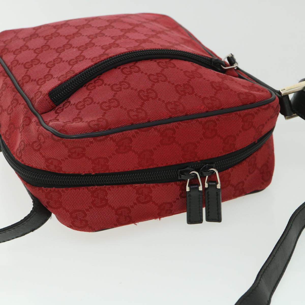 GUCCI GG Canvas Shoulder Bag Red 018 1612 200047 54533