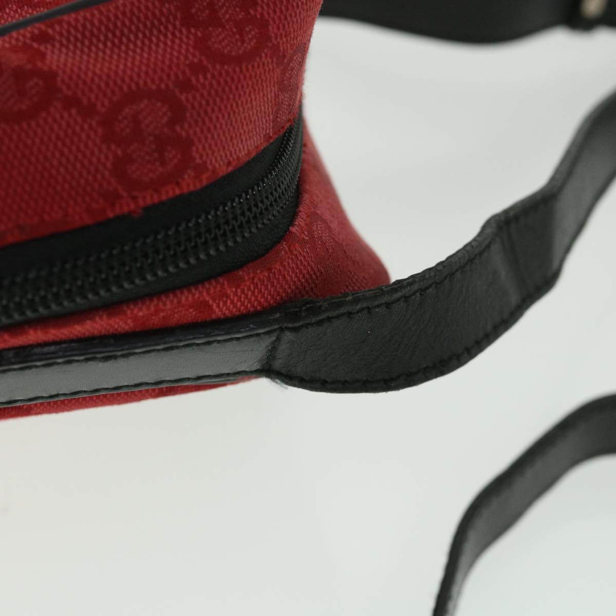 GUCCI GG Canvas Shoulder Bag Red 018 1612 200047 54533