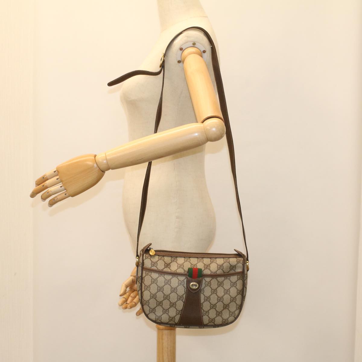 GUCCI GG Canvas Web Sherry Line Shoulder Bag Beige Red 89 02 032 54856