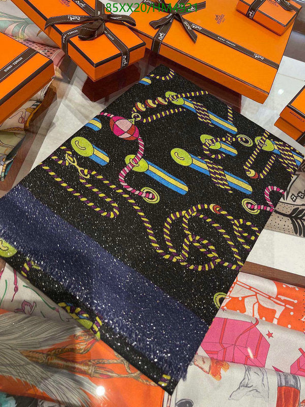 SAMC - HMS Scarves - 818