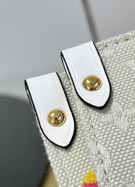 SAMC - LOV Bags - 1653