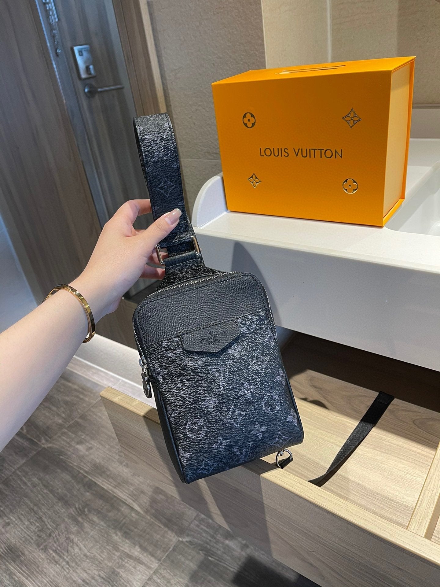 EN - New Arrival Bags LUV 484