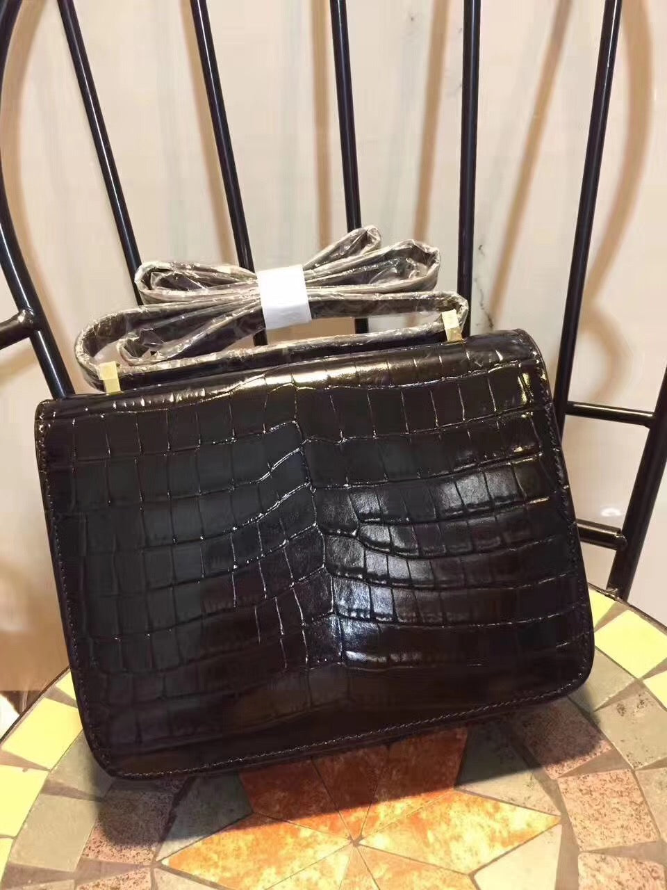 GLAMI ConstanGLAMI 24 Pattern CrocoGLAMIle Black For Women, Handbags, Shoulder Bag 9.4in/24cm