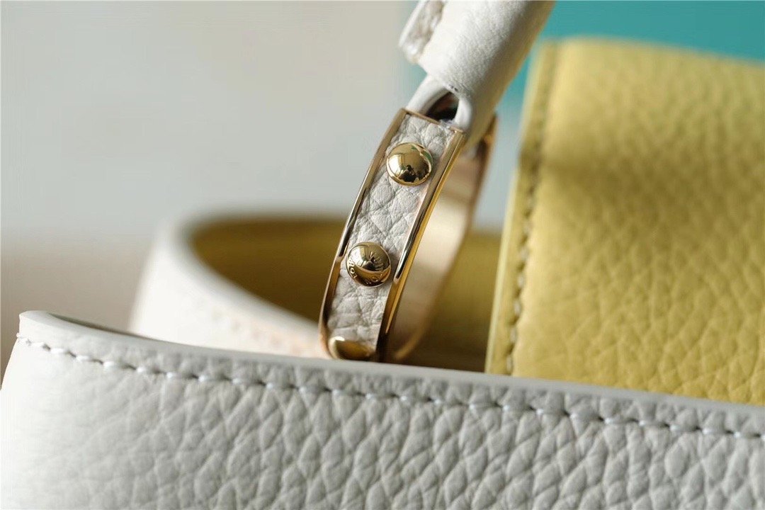LV Capucines MM Taurillon Creme Beige/ Plume Yellow Berlingot For Women, WomenÃ¢â‚¬â„¢s Bags, Shoulder And Crossbody Bags 12.4in/31.5cm LV M59883