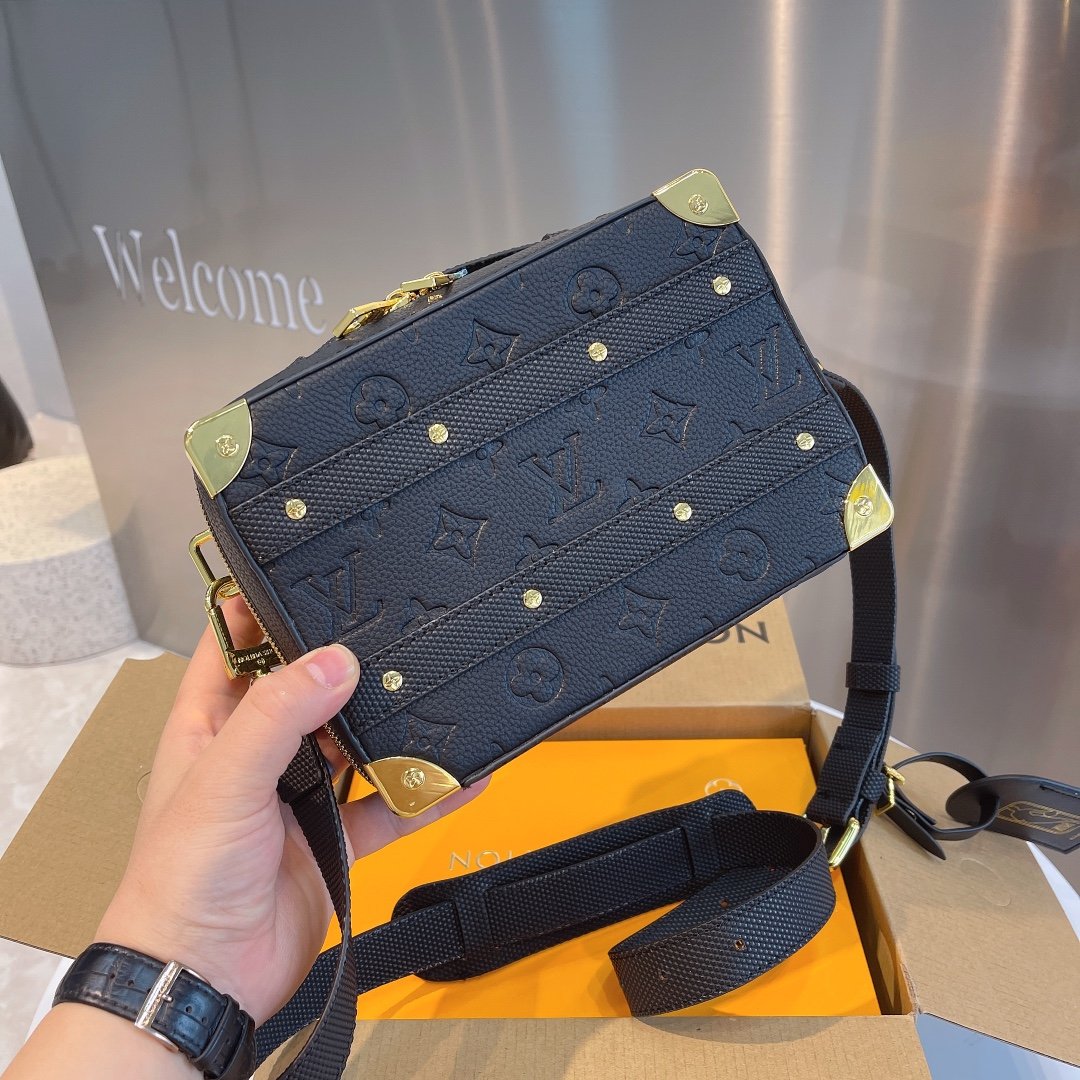 EN - New Arrival Bags LUV 497