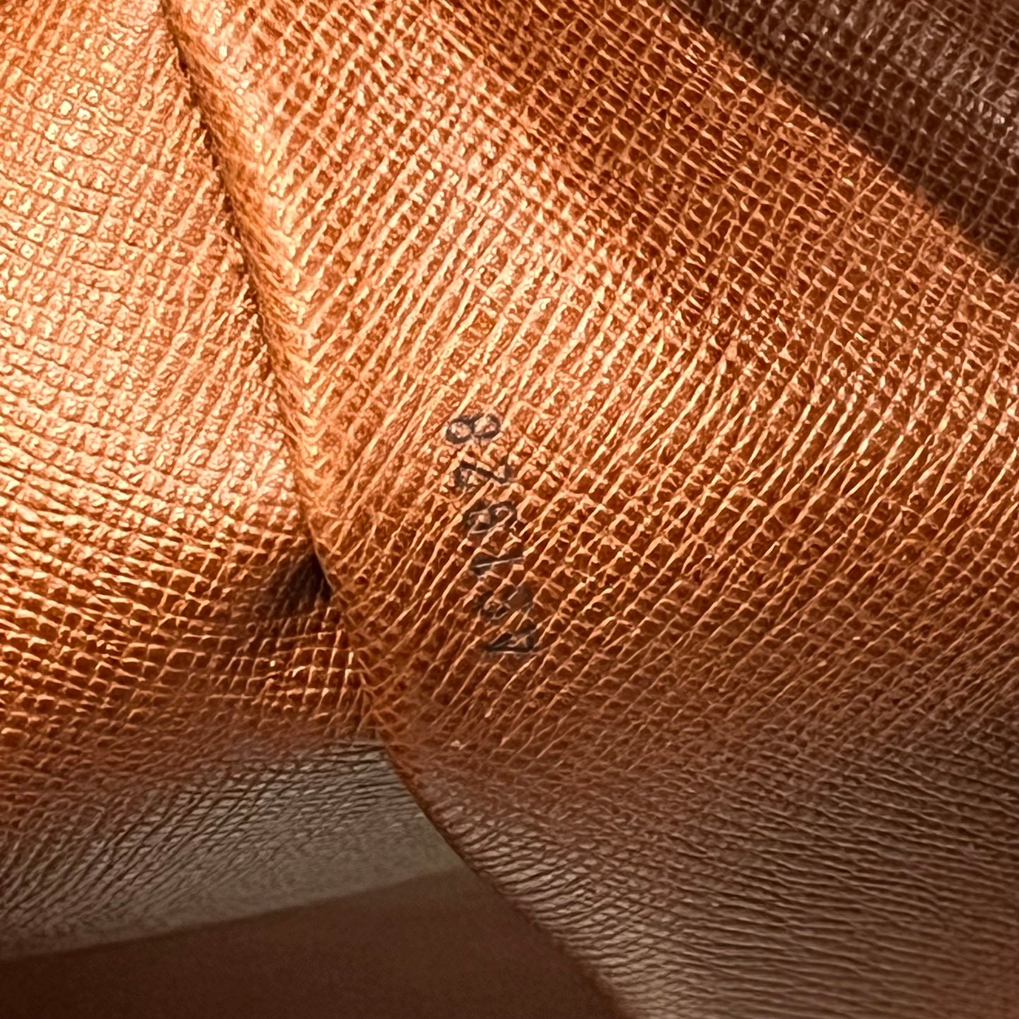 LOUIS VUITTON Boulogne 30 Monogram Canvas Hobo Bag