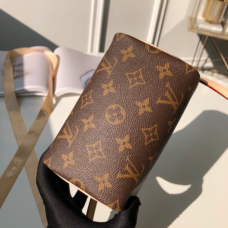 LOV2 Bags - Luxurious Bags  2628