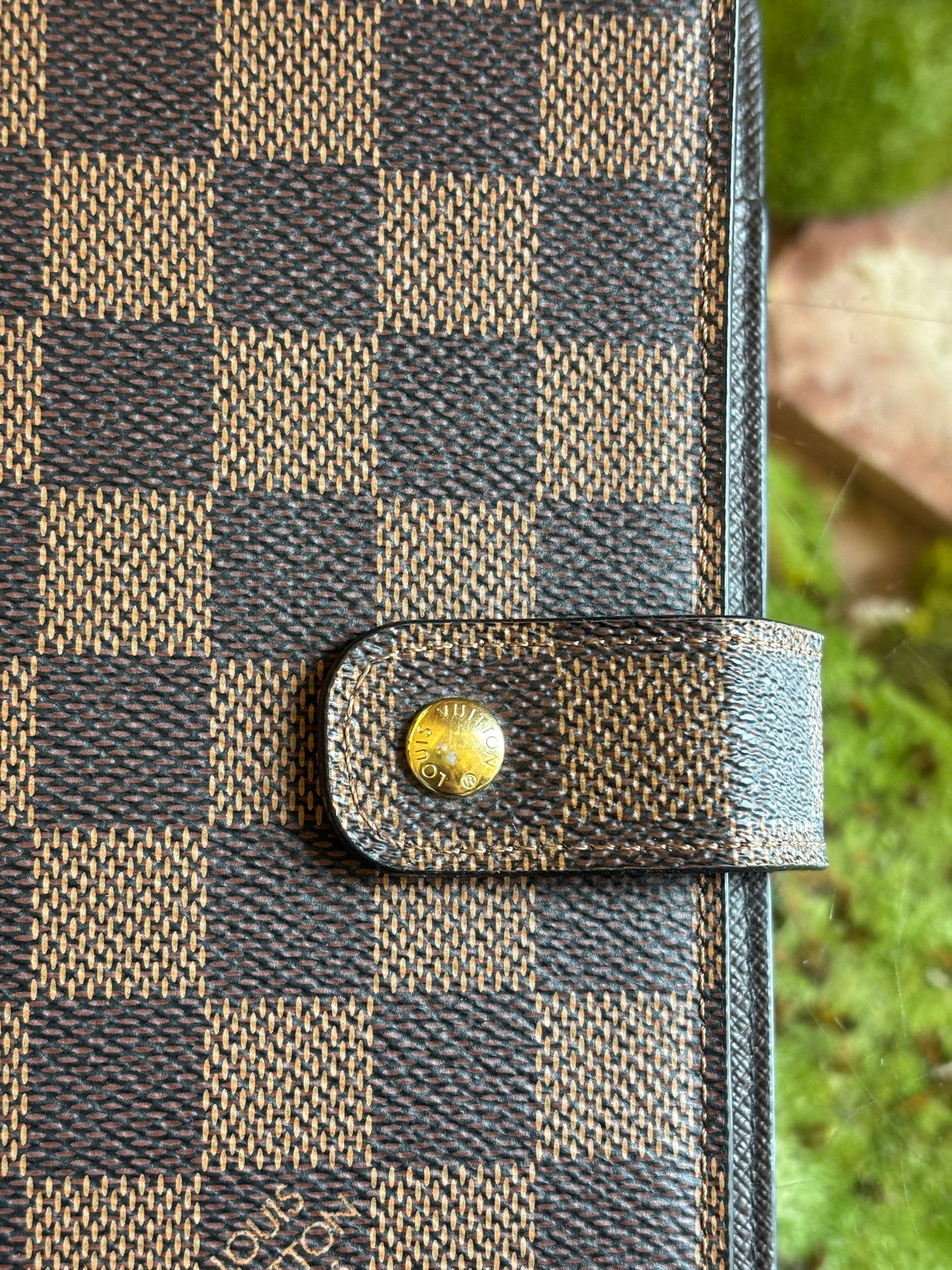 LOUIS VUITTON Damier Ebene Medium Ring Agenda Cover